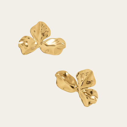 Time4Me gold stainless steel earrings featuring a delicate wavy petal design for a versatile and elegant look.